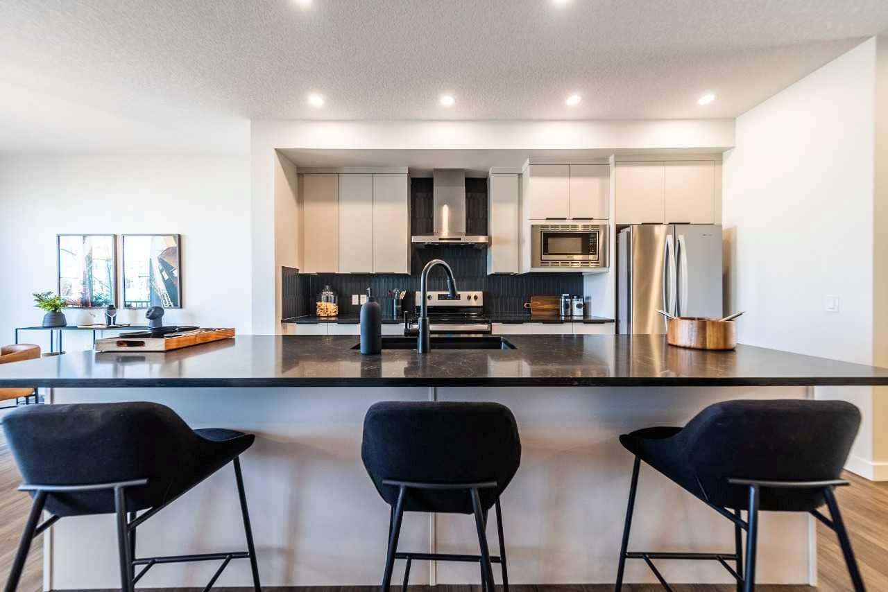 Calgary, AB T3S 0M3,405 Sora WAY SE