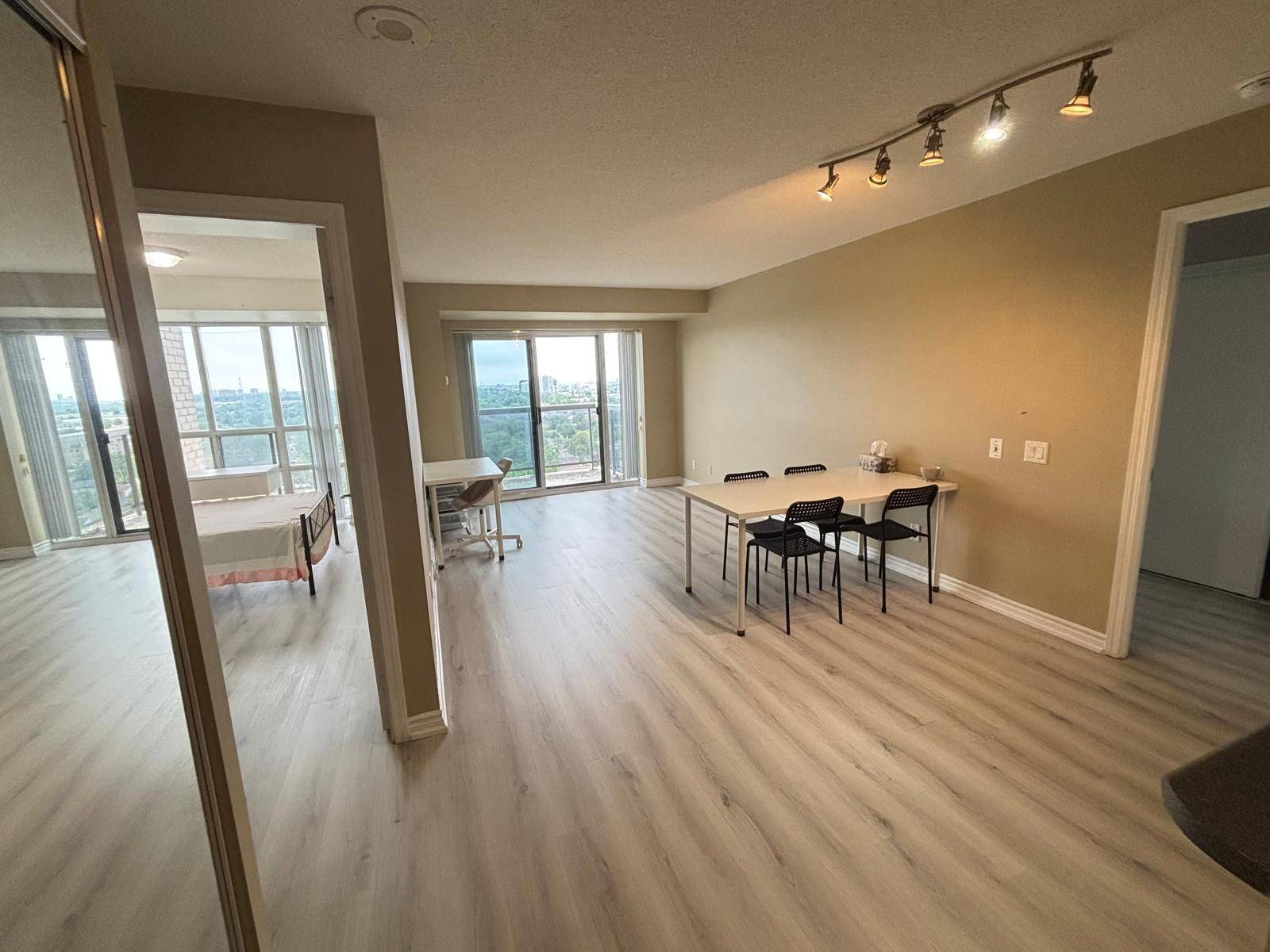 Toronto E04, ON M1P 5C7,8 Mondeo DR #1420