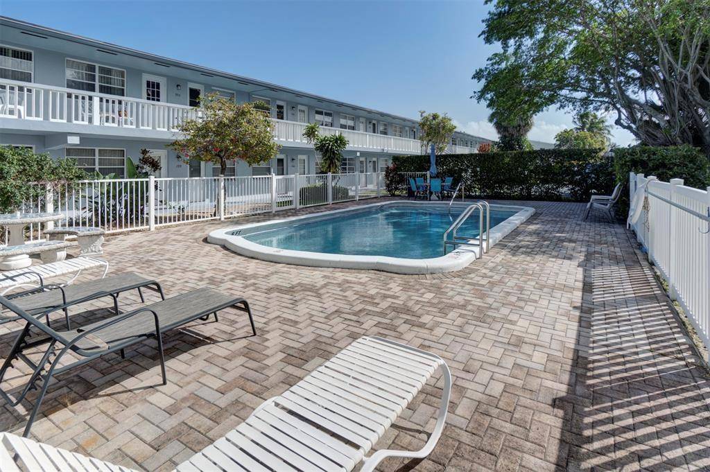 Pompano Beach, FL 33060,751 Pine Dr #101