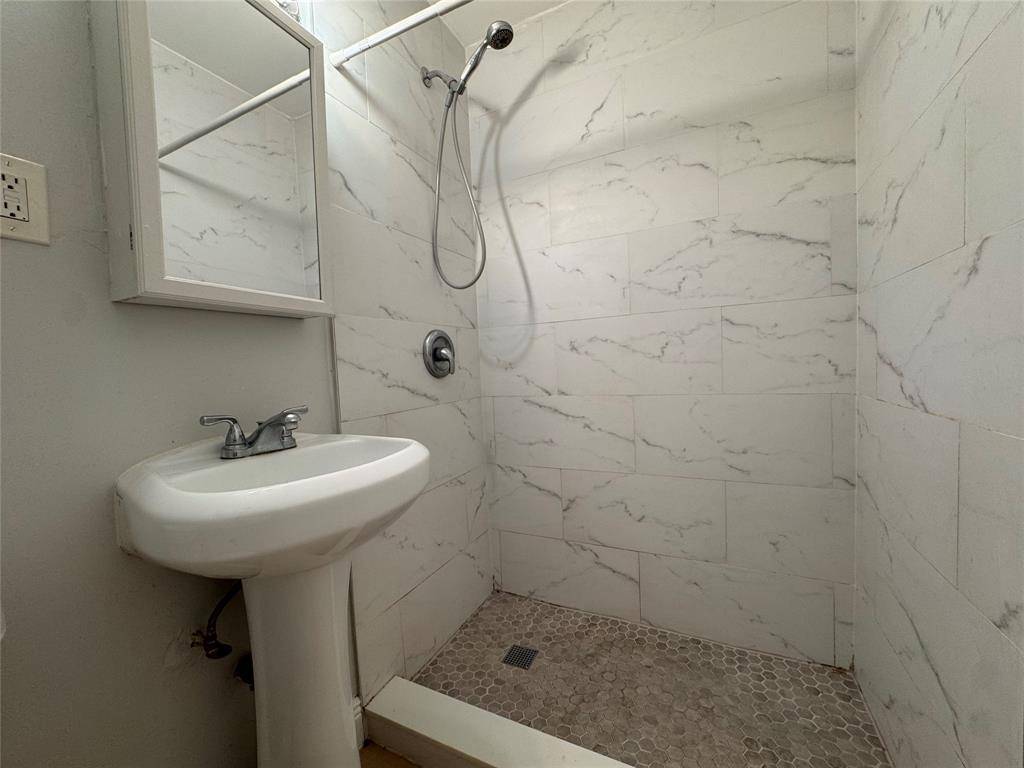 Fort Lauderdale, FL 33304,925 NE 17th Ave #5