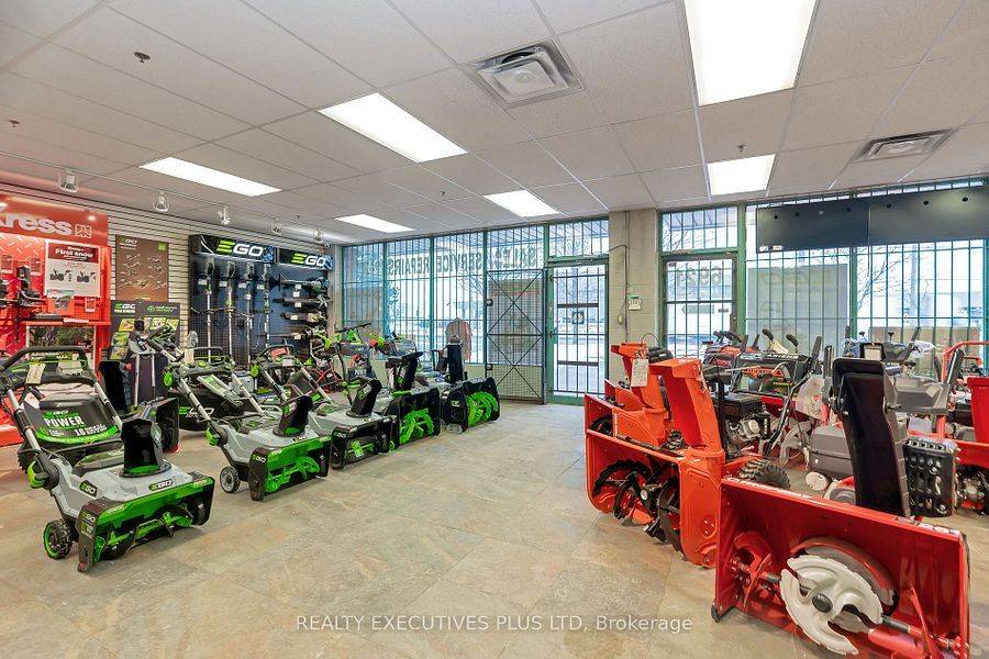 Toronto W10, ON M9W 6T5,6921 Steeles AVE W #5,6,7,9