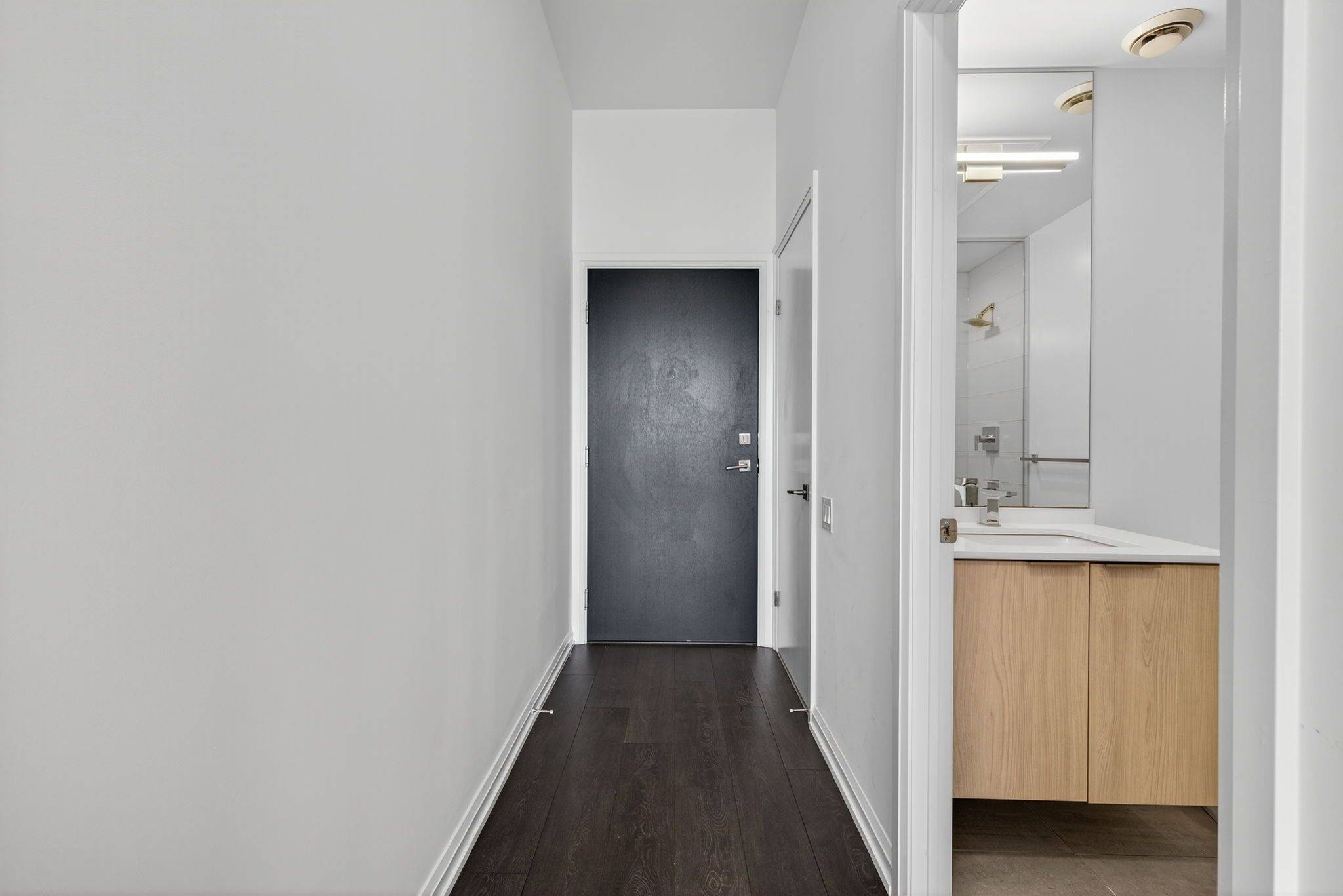Toronto W08, ON M8X 0B1,4208 Dundas ST W #522