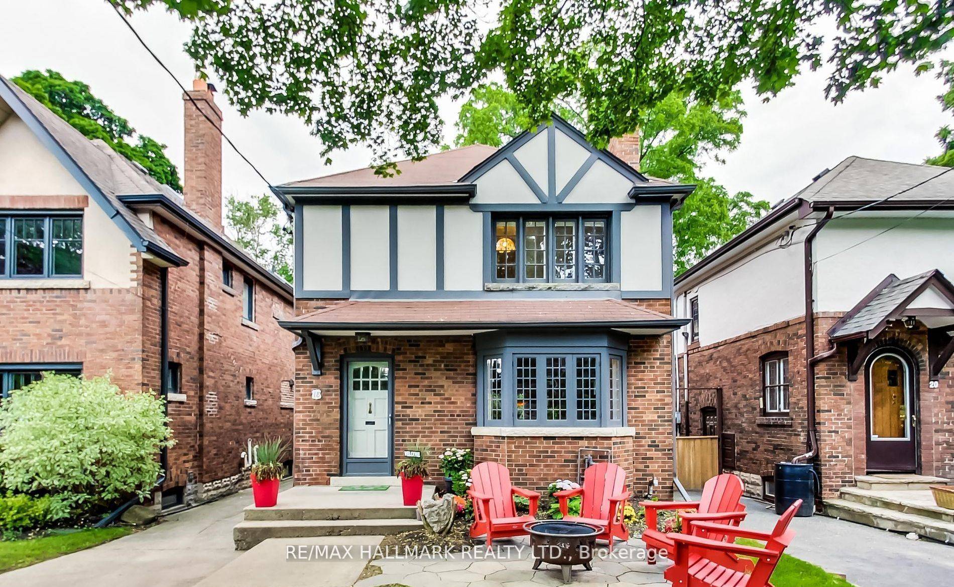 18 Bridgeview RD #BSMT, Toronto W02, ON M6S 4N1