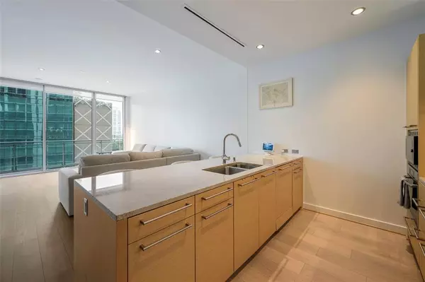 2900 Mckinnon Street #603, Dallas, TX 75201