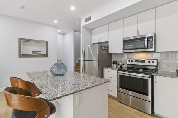 Vaughan, ON L4L 0J1,5289 Highway 7 N/A #D-203