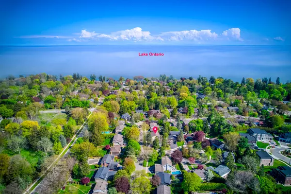 130 All Saints CRES, Oakville, ON L6J 5Y7