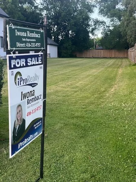 0 Haig BLVD, Mississauga, ON L5E 2M4