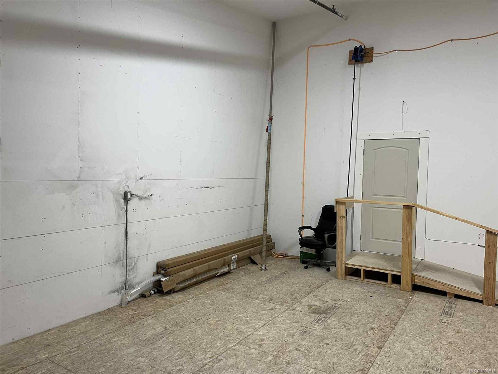 Langford, BC V9B 0A5,1039 Langford Pk #118