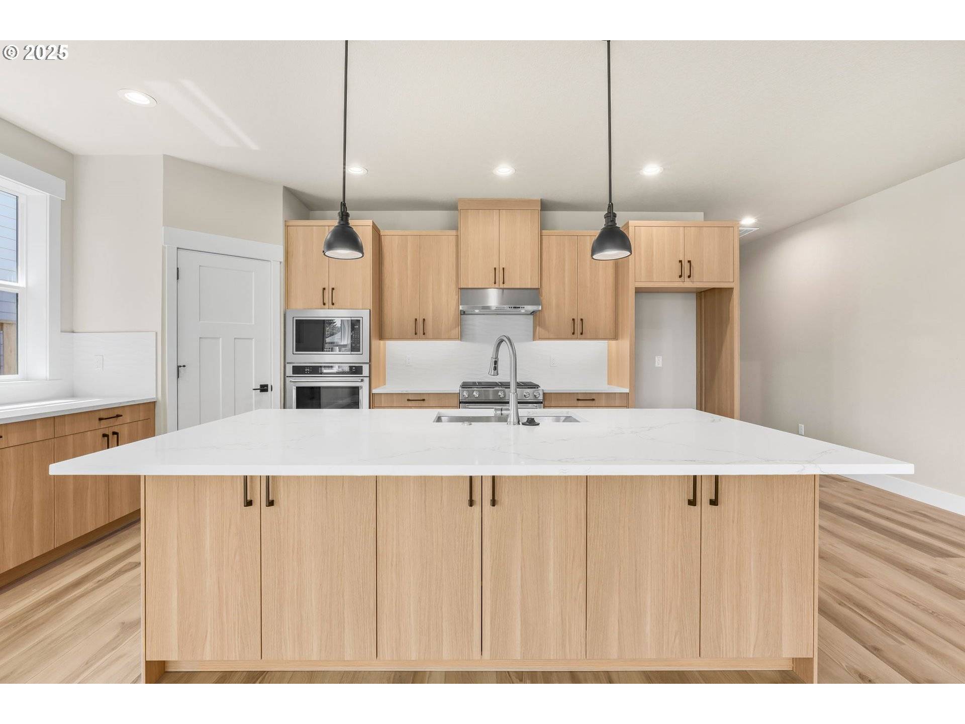 Sandy, OR 97055,41775 DESCHUTES AVE