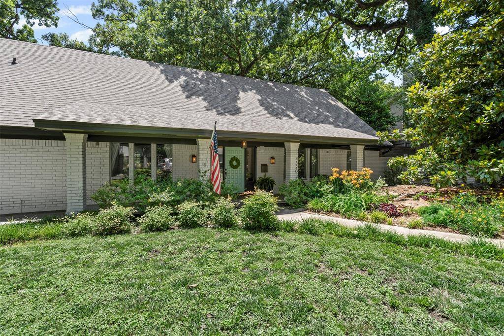 Benbrook, TX 76116,4320 Springbranch Drive