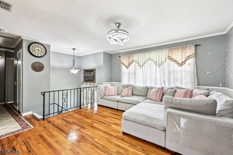 East Brunswick Twp., NJ 08816,16 Kerschner Ln