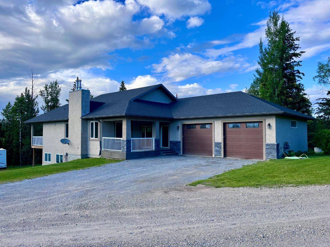 1093 Makenny ST, Hinton, AB T7V 1H3