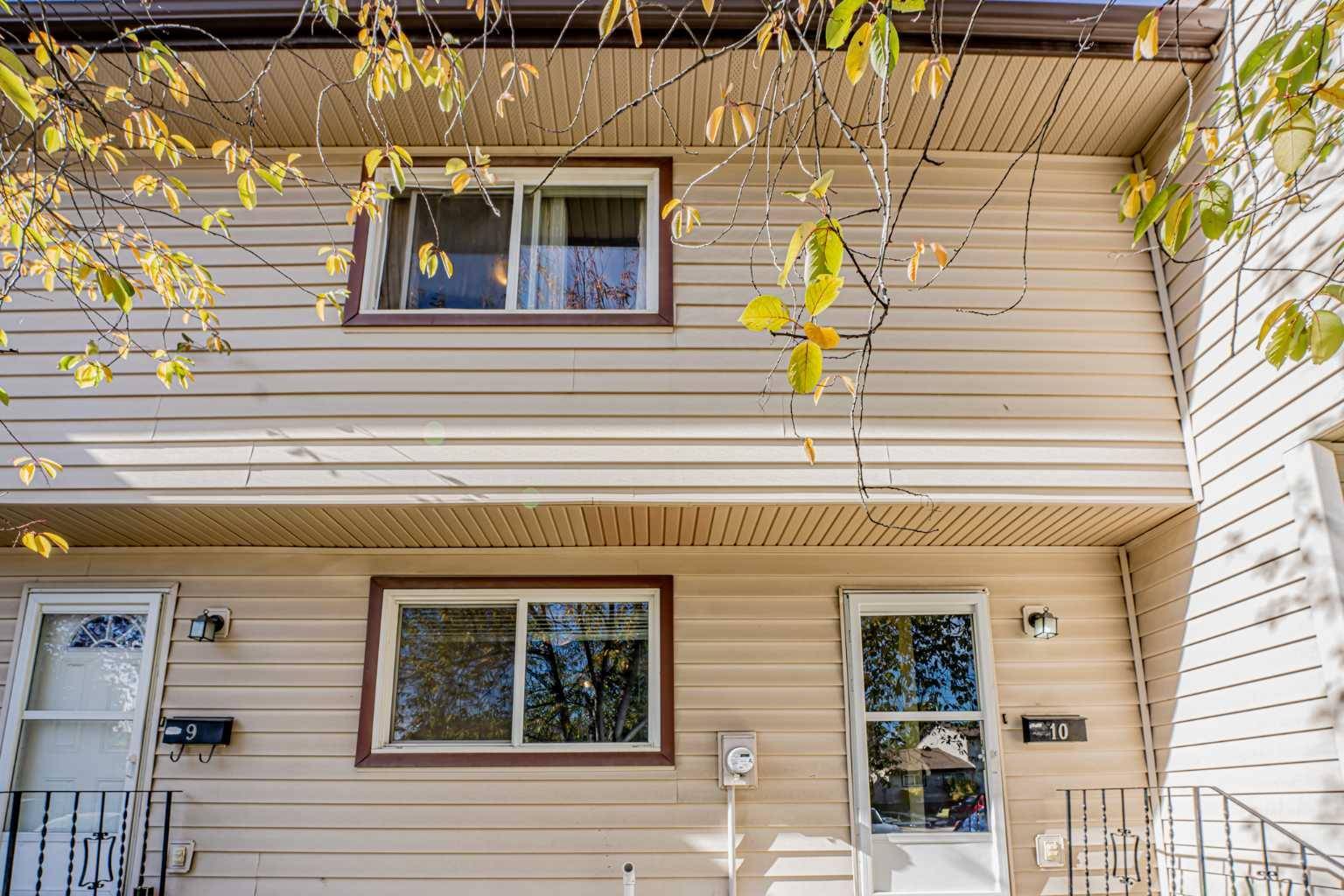 Calgary, AB T2A 5Z8,6100 4 AVE NE #10