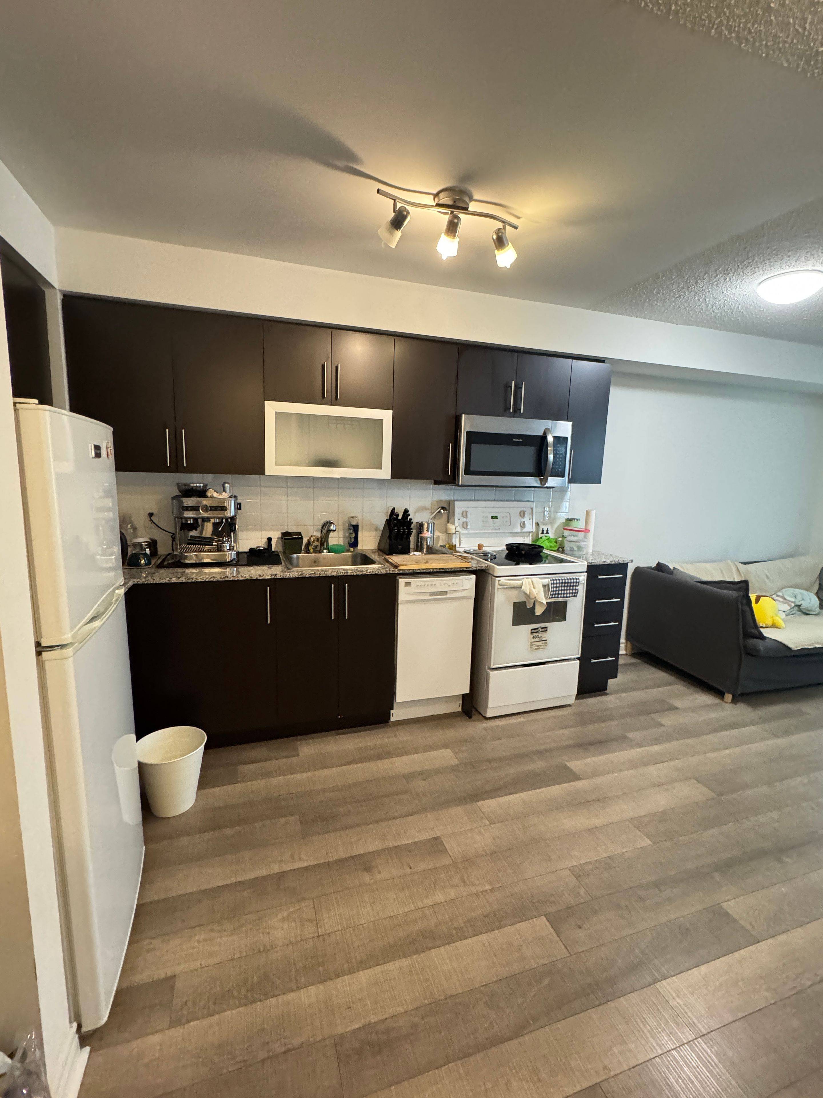 Toronto E09, ON M1P 0A9,50 Town Centre CT #510