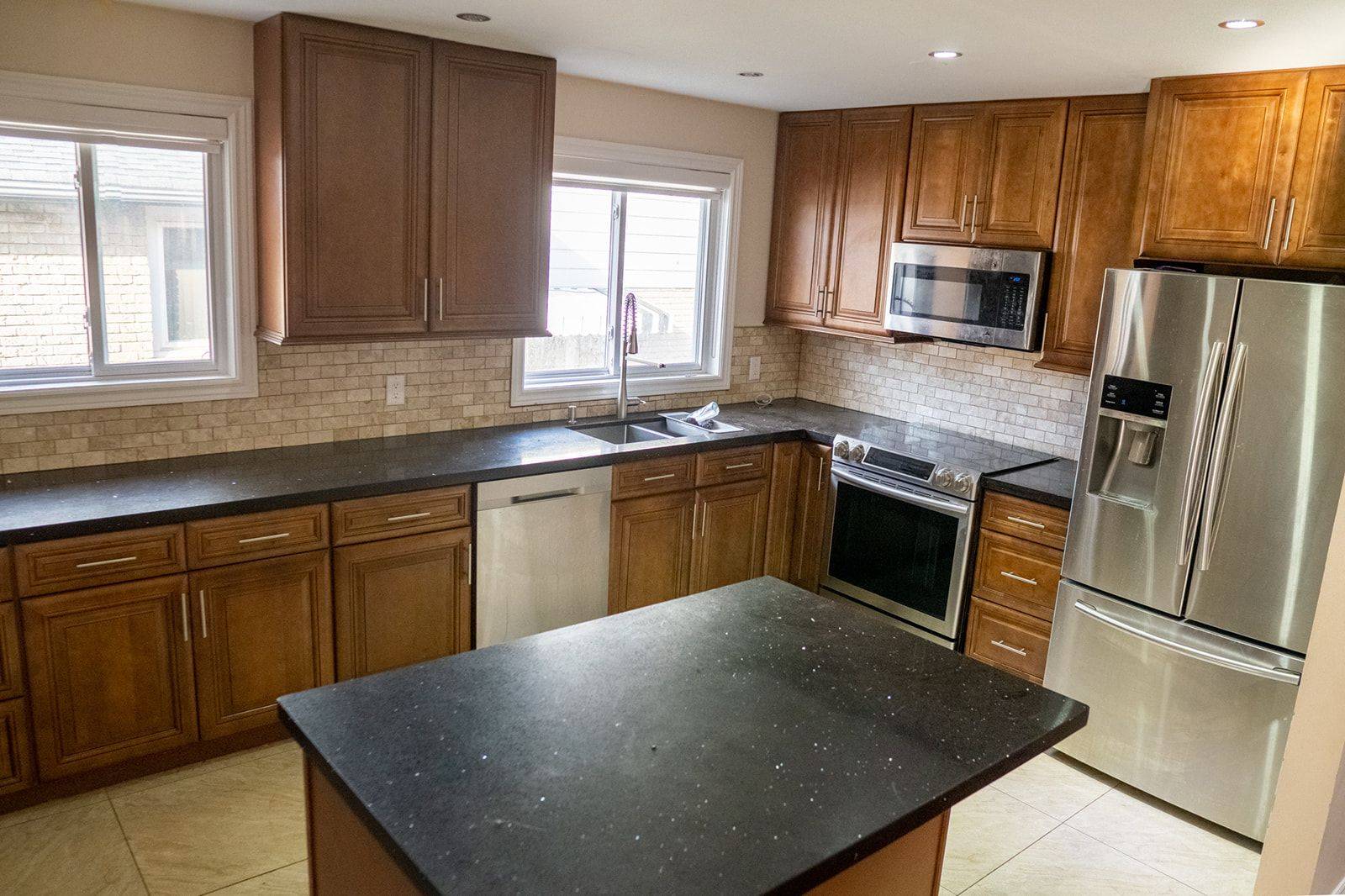 Pickering, ON L1V 3K1,1885 Rosefield RD #Main