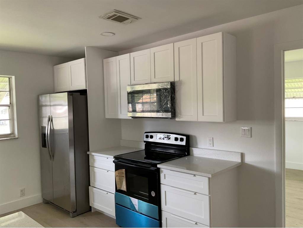 Delray Beach, FL 33445,504 Sandpiper Cir #504