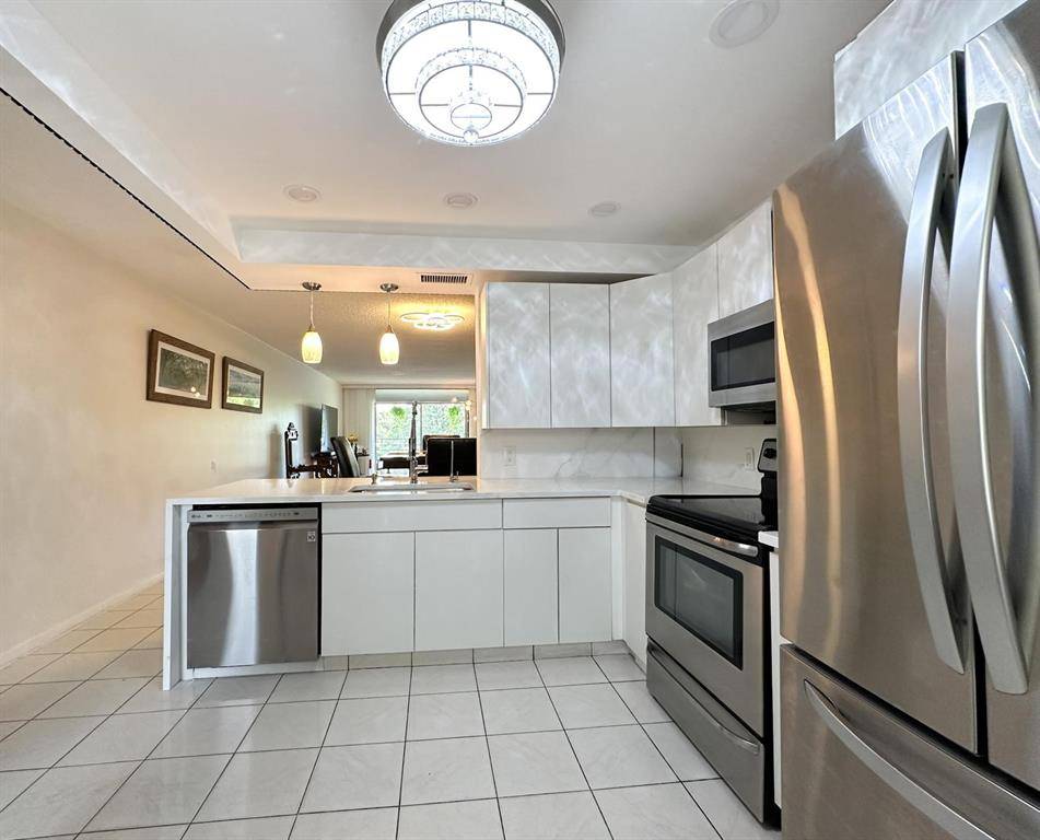 Coconut Creek, FL 33066,4301 Martinique Cir #H2