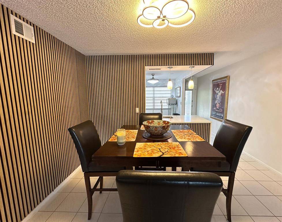 Coconut Creek, FL 33066,4301 Martinique Cir #H2