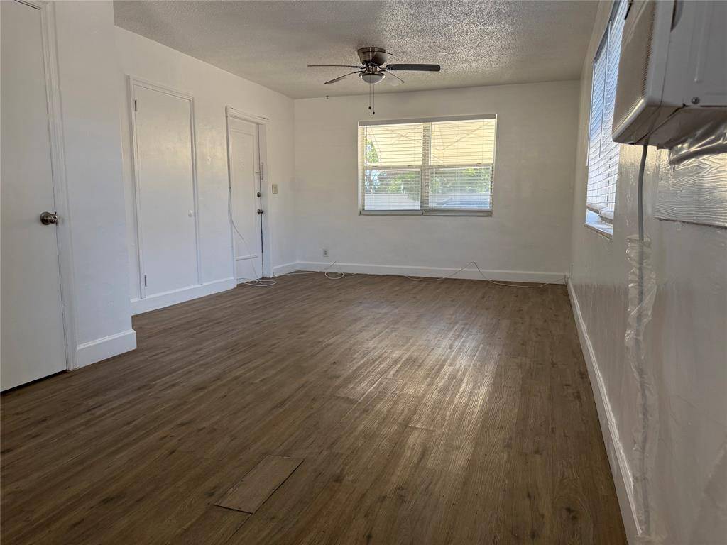 Hollywood, FL 33020,Address not disclosed