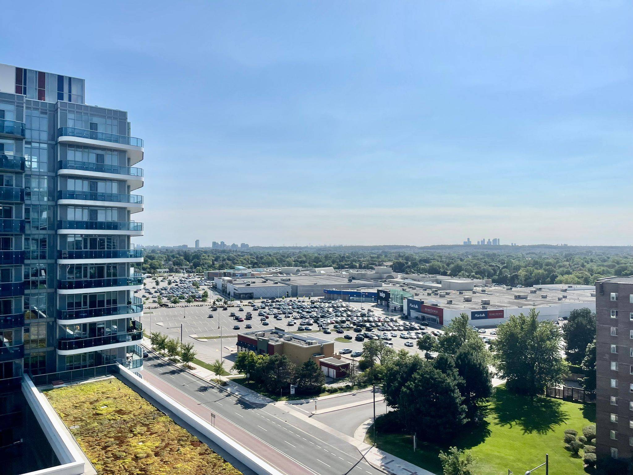 9471 Yonge ST #1201, Richmond Hill, ON L4C 0Z5
