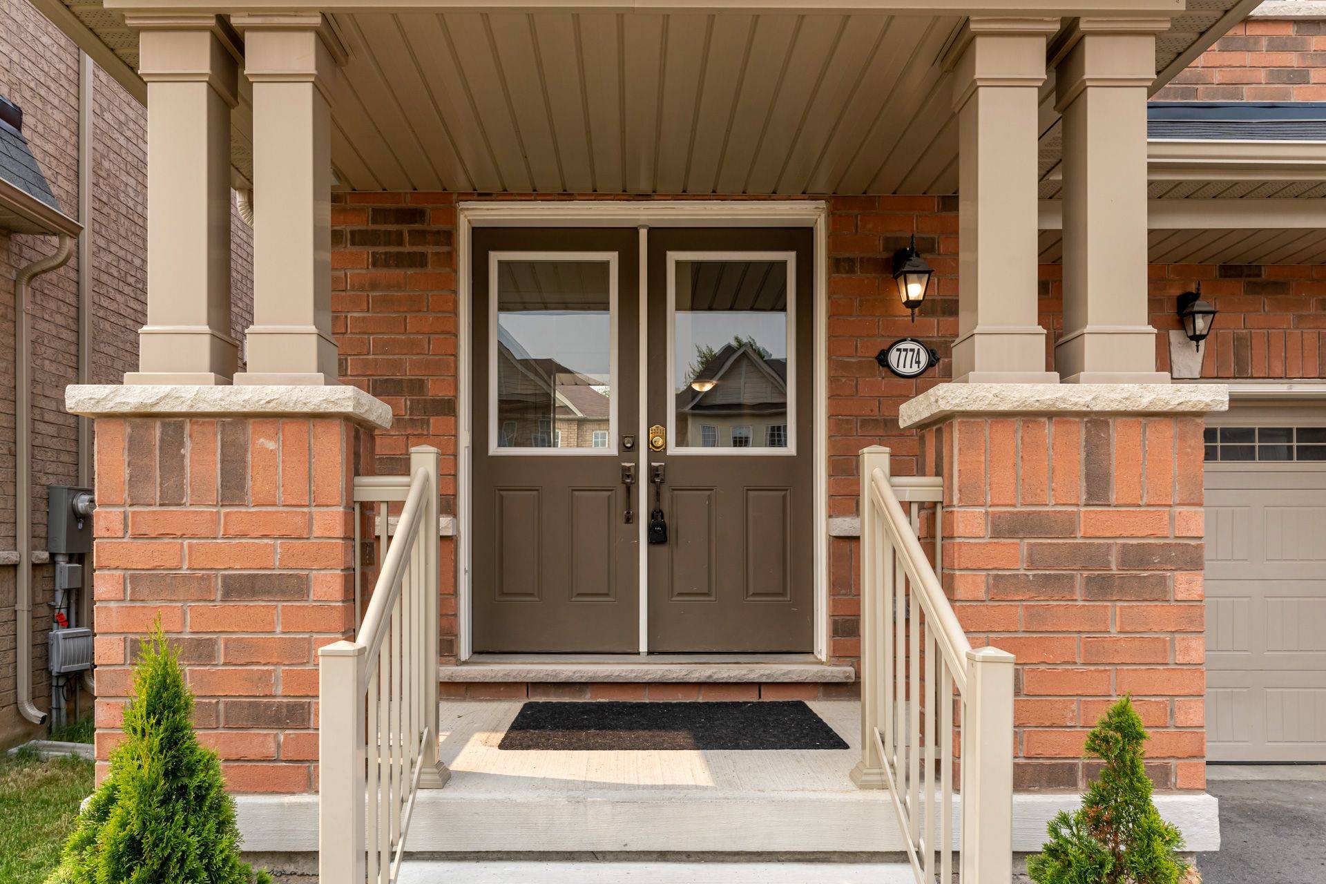 Niagara Falls, ON L2H 3R5,7774 Hackberry TRL