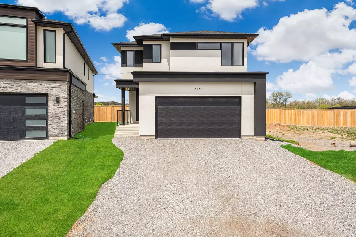 Niagara Falls, ON L2H 3W8,6176 Curlin CRES