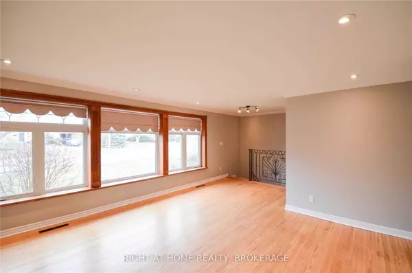 5 Hiley AVE, Ajax, ON L1S 6H3