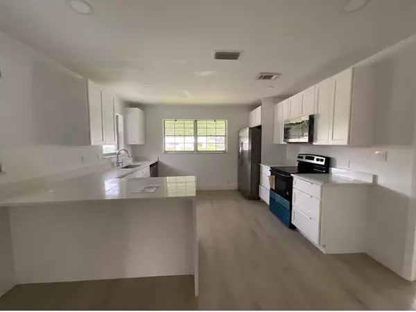 Delray Beach, FL 33445,504 Sandpiper Cir #504