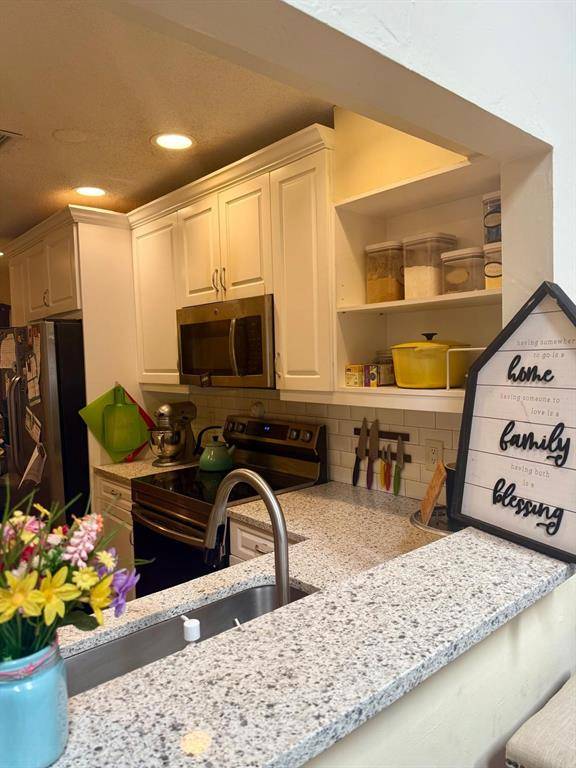 Davie, FL 33328,4165 SW 85TH AV