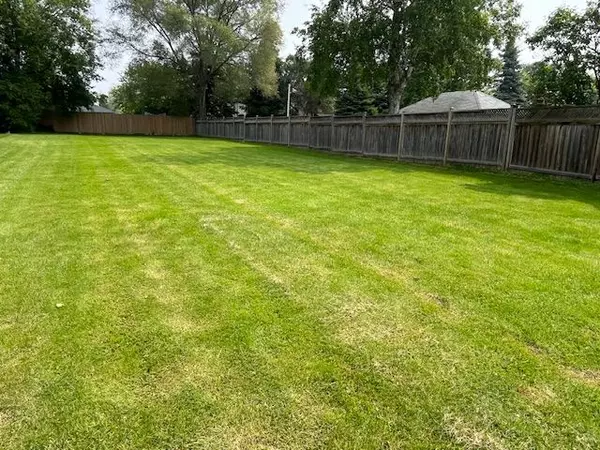 Mississauga, ON L5E 2M4,0 Haig BLVD