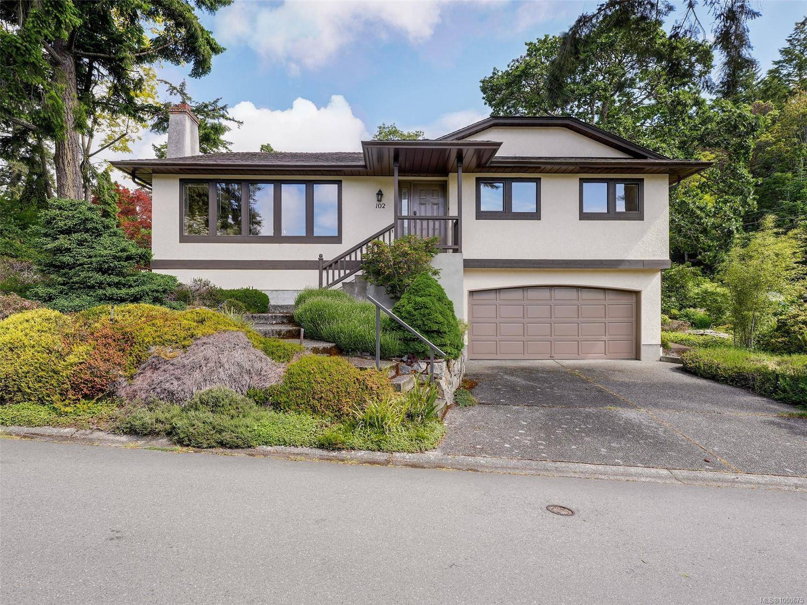 102 High St, View Royal, BC V8Z 5C7