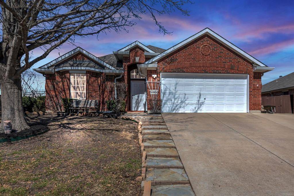 201 Foreston Drive,  Roanoke,  TX 76262