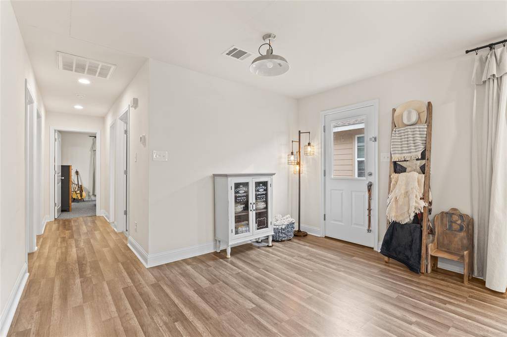 Itasca, TX 76055,705 E South Street