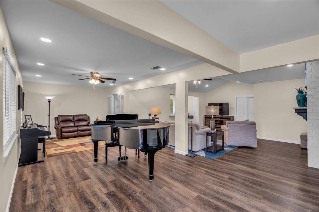 Grand Prairie, TX 75051,1805 Wellington Drive
