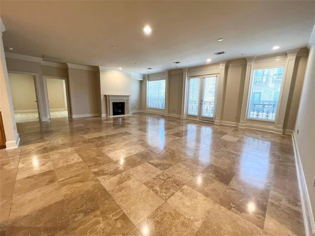 Dallas, TX 75225,6515 Bandera Avenue #1E