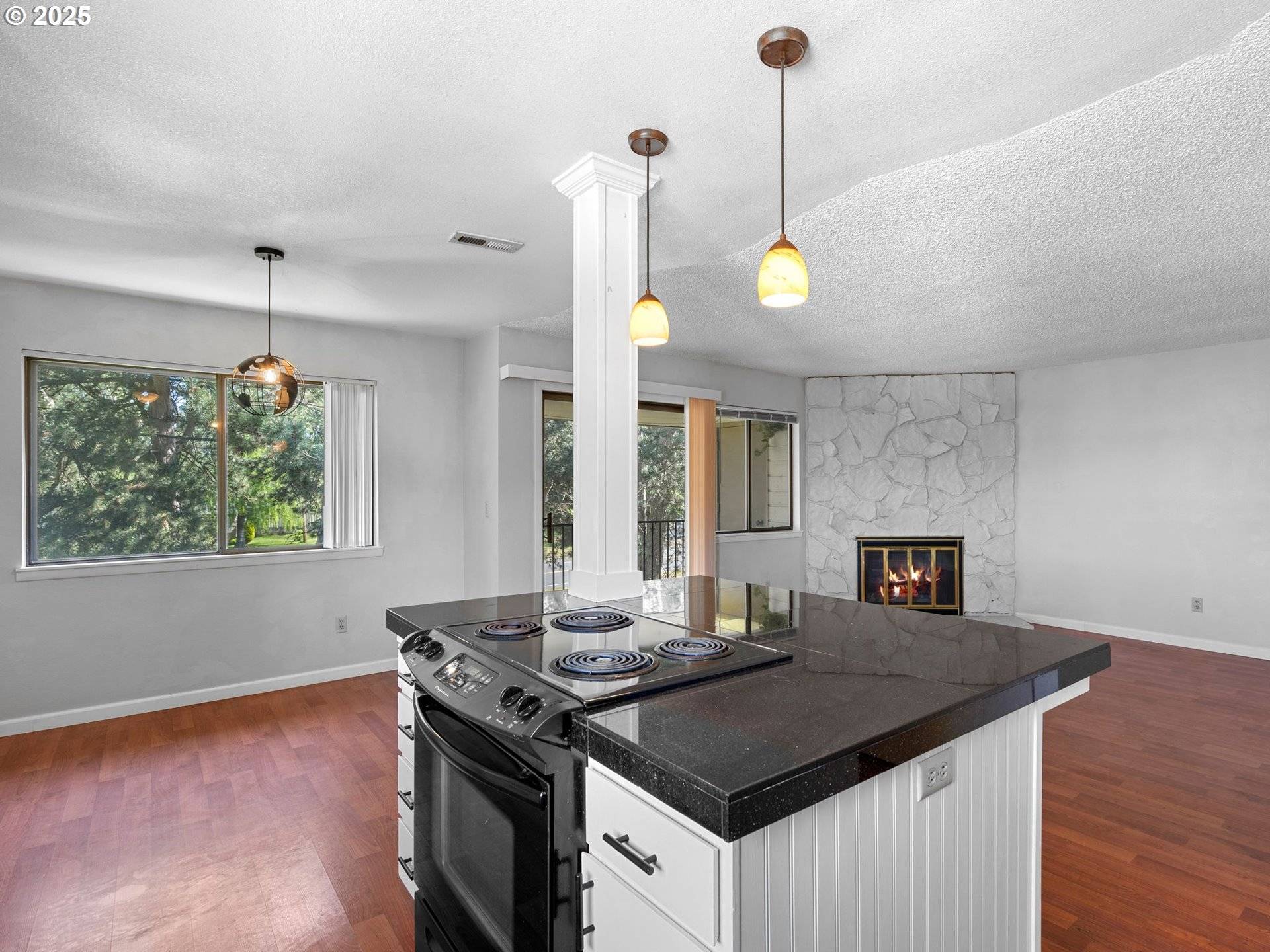 Portland, OR 97230,3329 NE 162ND AVE