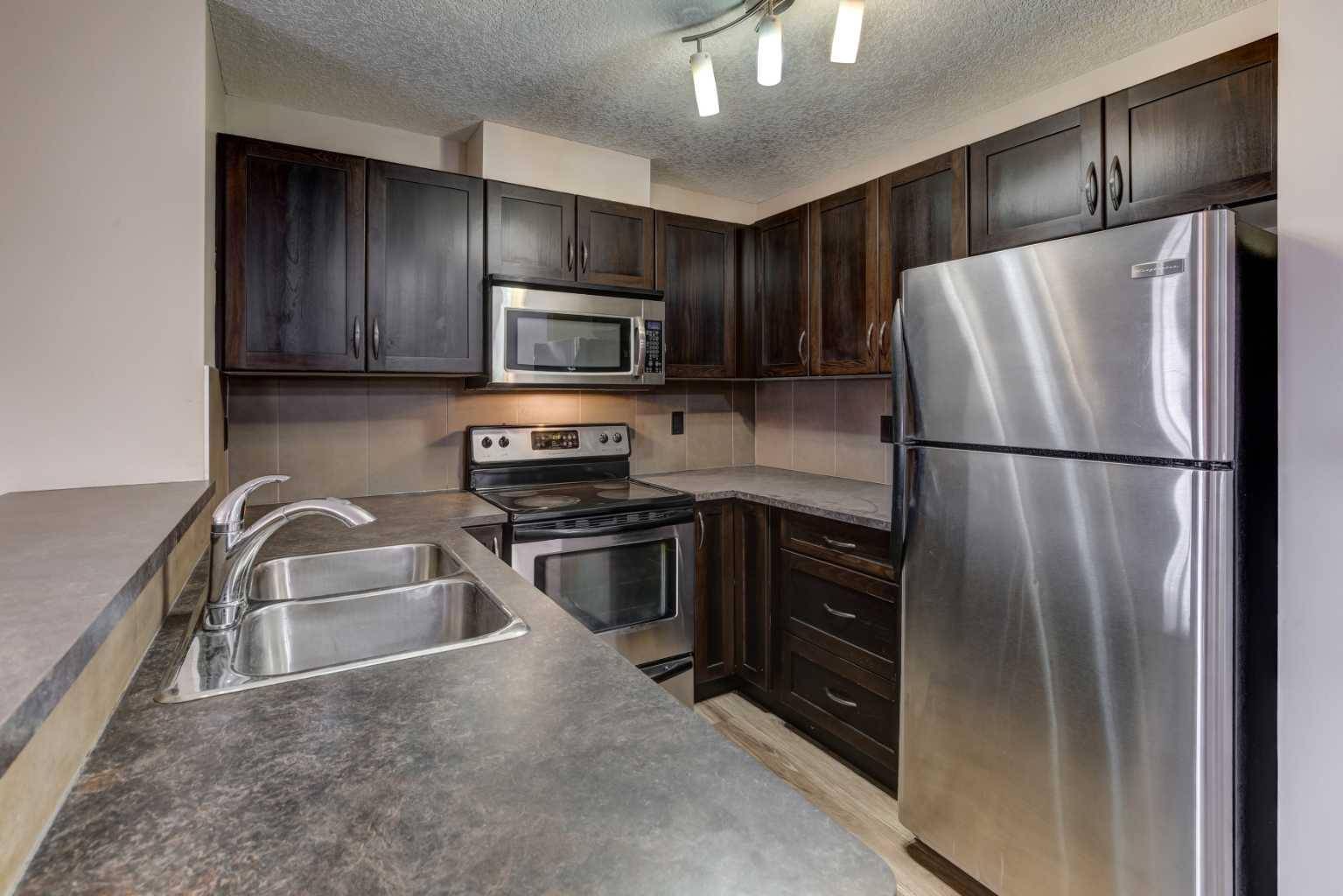 Calgary, AB T3G1B5,6315 Ranchview DR NW #206