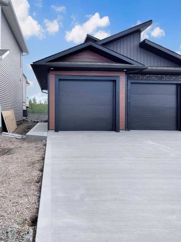 12029 77 AVE #A, Grande Prairie, AB T8W0M5