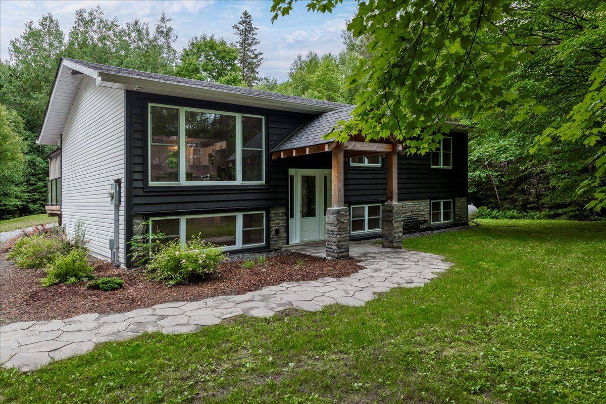 Huntsville, ON P0B 1L0,682 Stephenson Rd 2 RD E