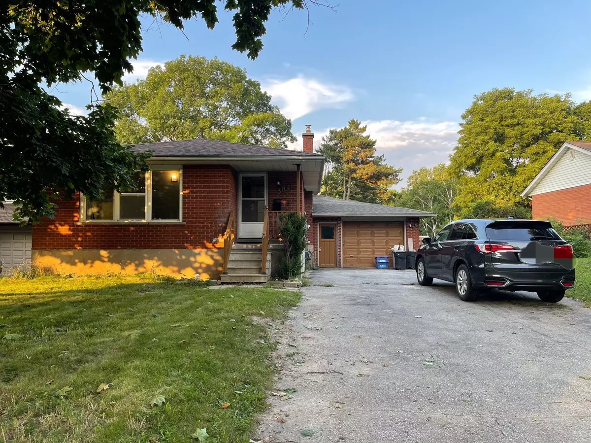 Waterloo, ON N2L 3V1,384 Albert ST #B