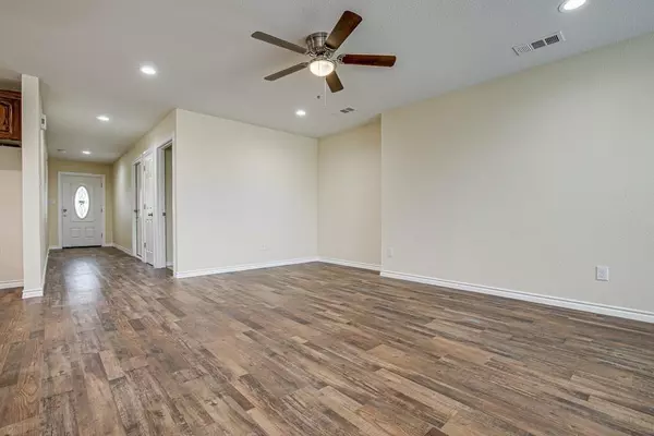Terrell, TX 75160,412 S Park Street