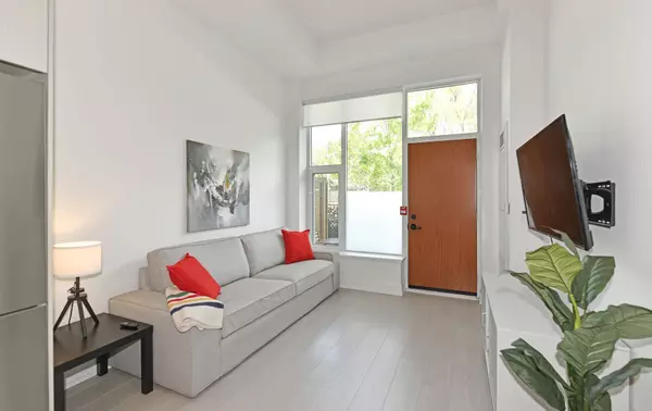 Toronto C15, ON M2J 0H6,25 Adra Grado WAY #244