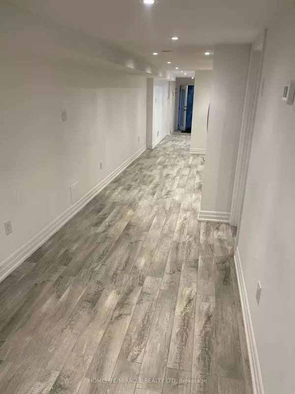 Toronto W02, ON M6P 3W7,267 Symington AVE