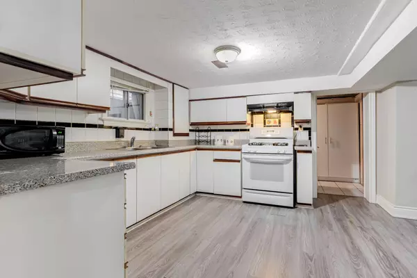 Toronto W03, ON M6M 1G4,242 Aileen AVE #Bsmt