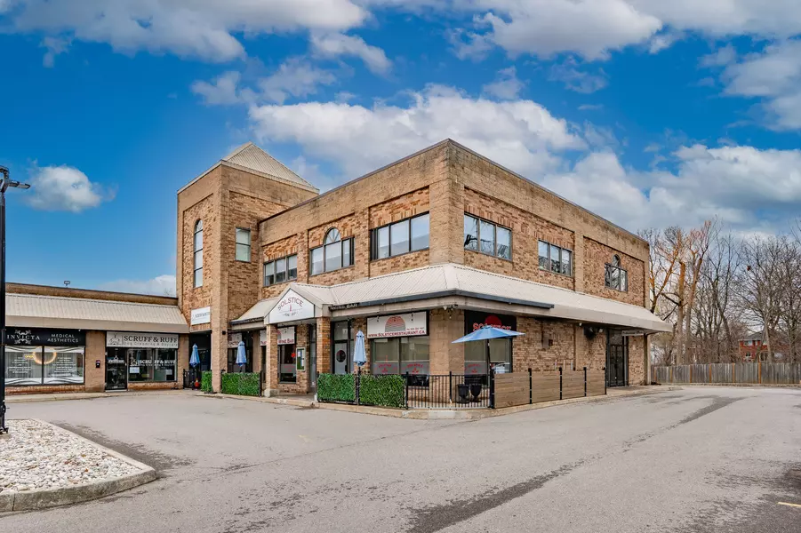1801 Lakeshore RD W #14, Mississauga, ON L5J 1J6