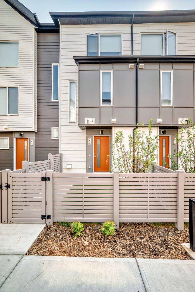 Calgary, AB T3N 1Y8,204 Skyview Ranch CIR NE