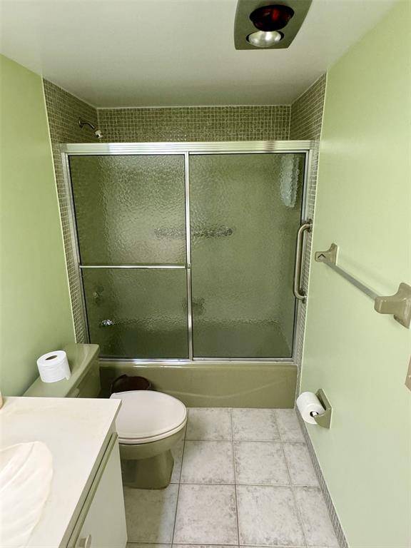 Pompano Beach, FL 33069,3900 Oaks Clubhouse Dr #108