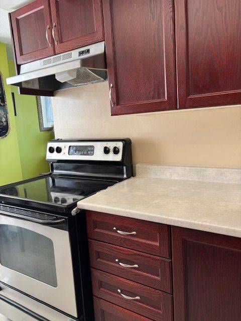 Toronto W10, ON M9V 5E4,21 Markbrook LN #602