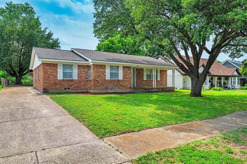 Dallas, TX 75228,3560 Delford Circle