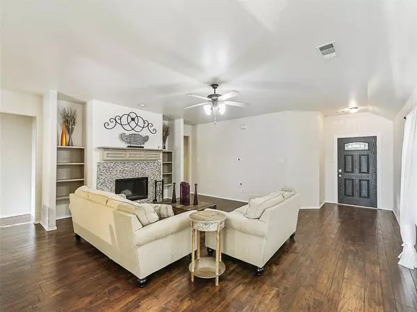 Anna, TX 75409,132 Birdbrook Drive